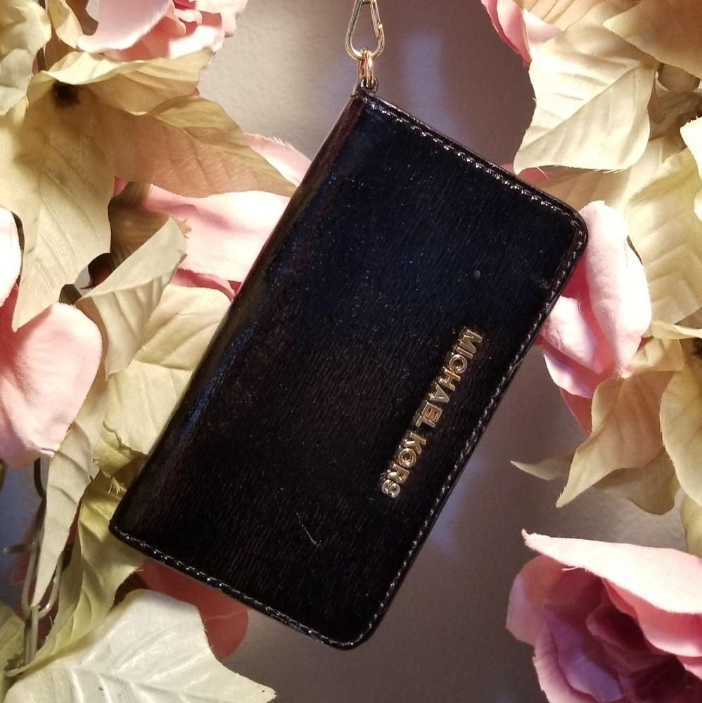 Michael Kors iPhone Wallet